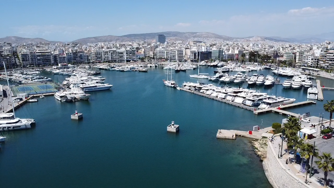 Piraeus and Democracy